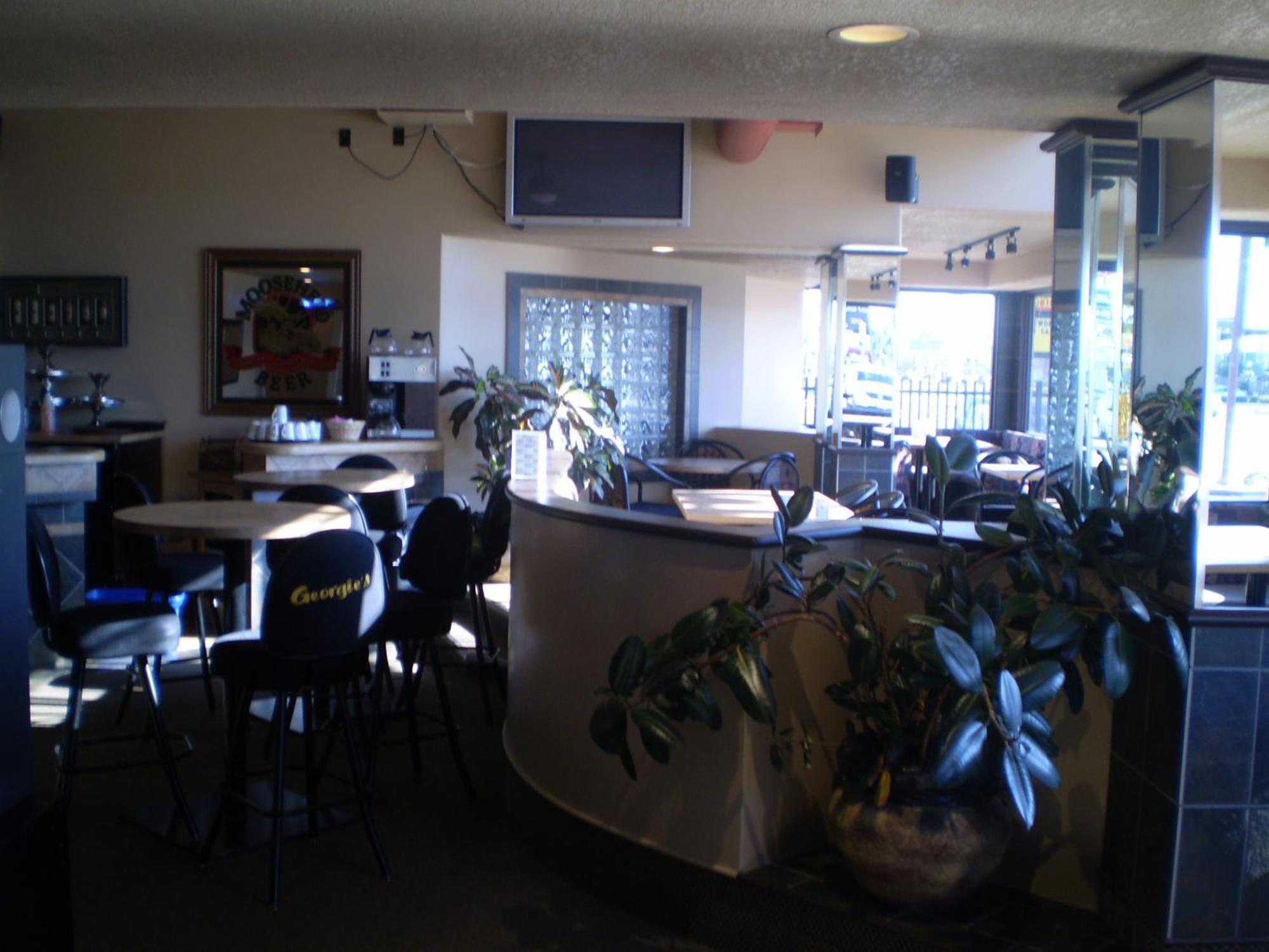Keystone Motor Inn ブランドン エクステリア 写真