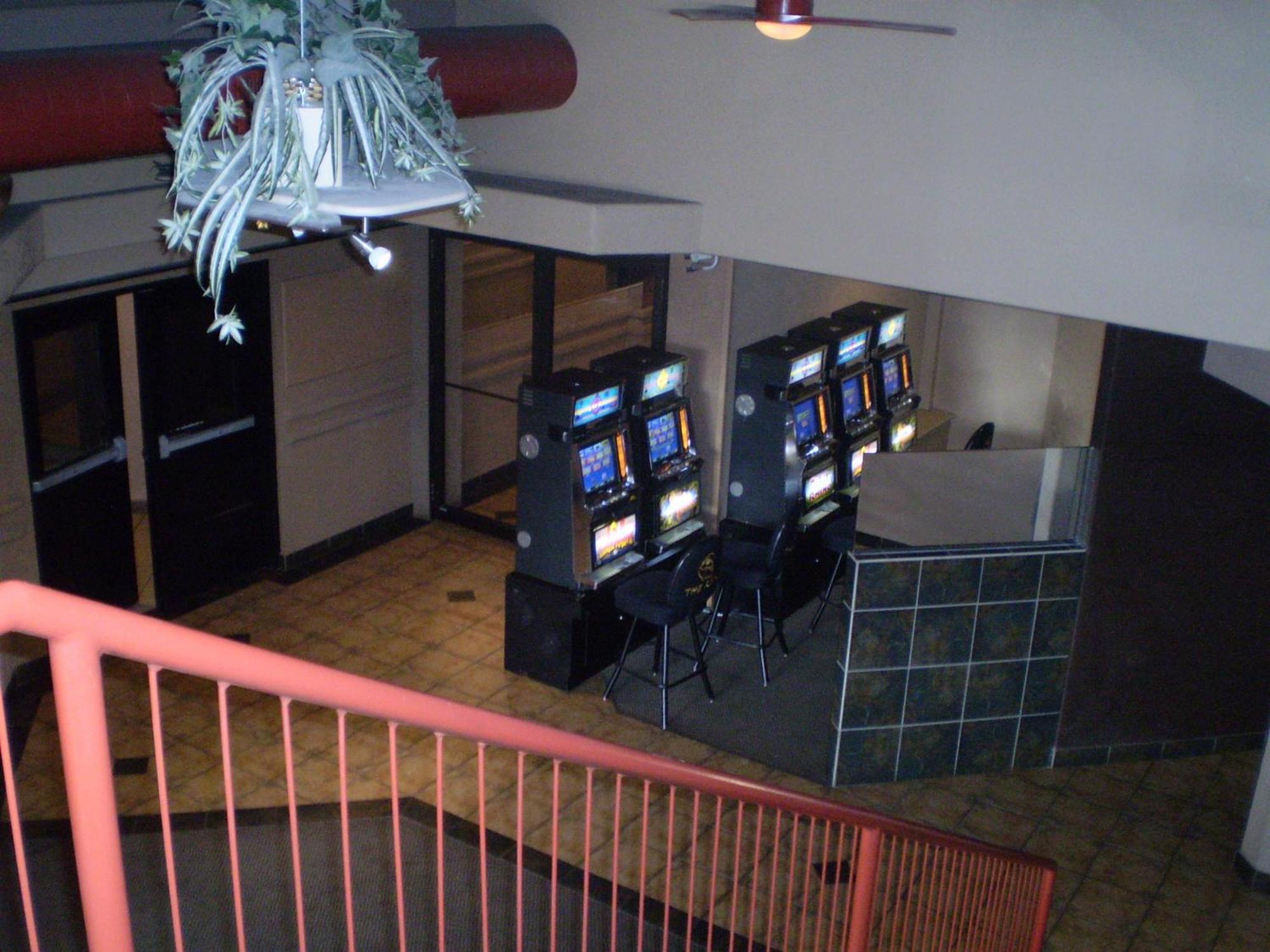 Keystone Motor Inn ブランドン エクステリア 写真