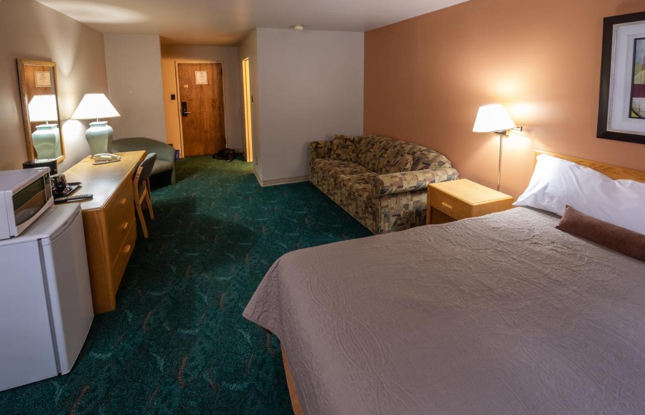 Keystone Motor Inn ブランドン エクステリア 写真